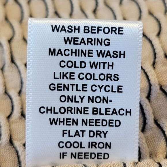 Elle Toupe Patterned Textured Ruffle High Neck Pleated Cap Sleeve Blouse - Picture 8 of 8